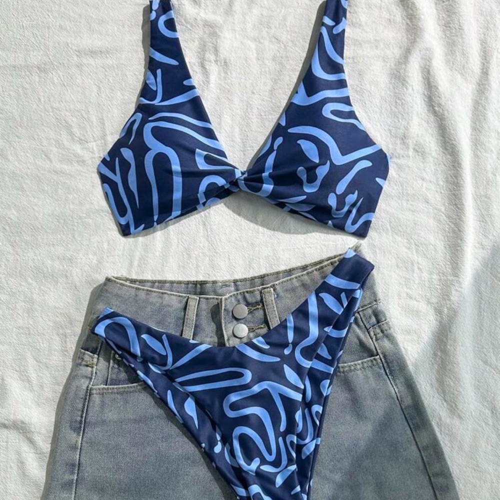 SHEIN Blue Abstract Print Triangle Bikini Set